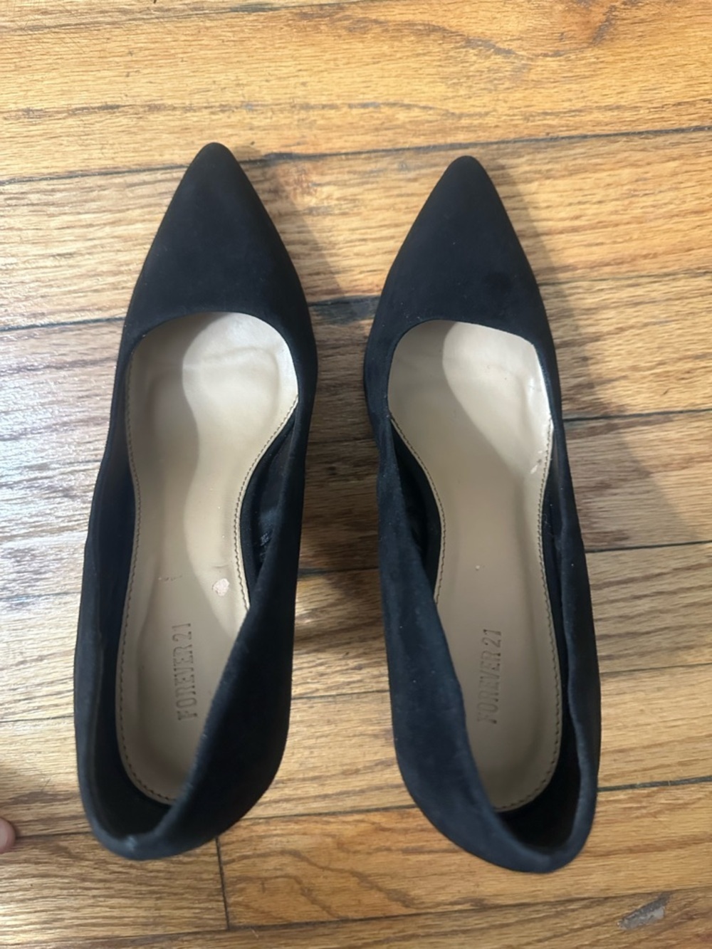 Forever 21 Black Pointed-Toe Women’s Heels- Read description